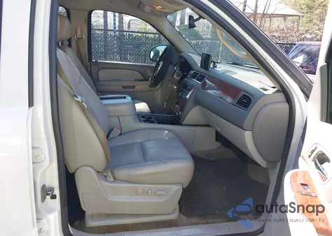 2008 Chevrolet Suburban K1500 Ls from USA, damaged, VIN 3GNFK16358G148557